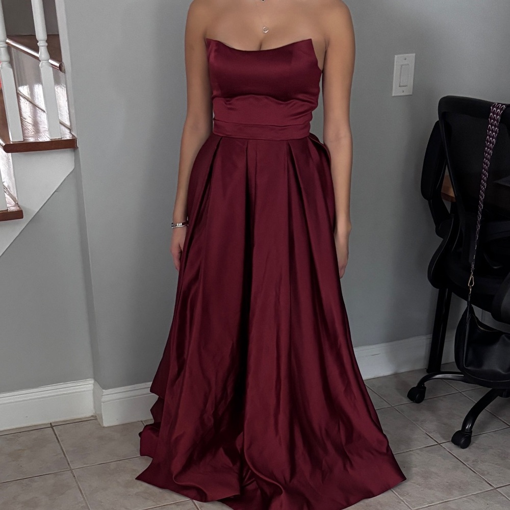 Elegant Burgundy Evening Gown